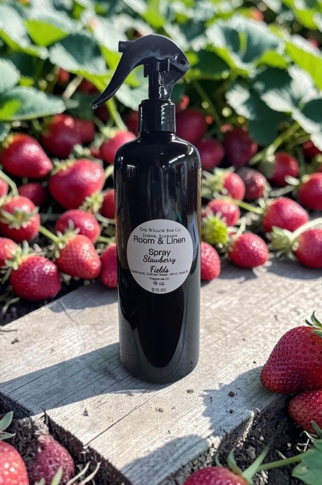 Strawberry 🍓 Fields Room & Linen spray 16oz.